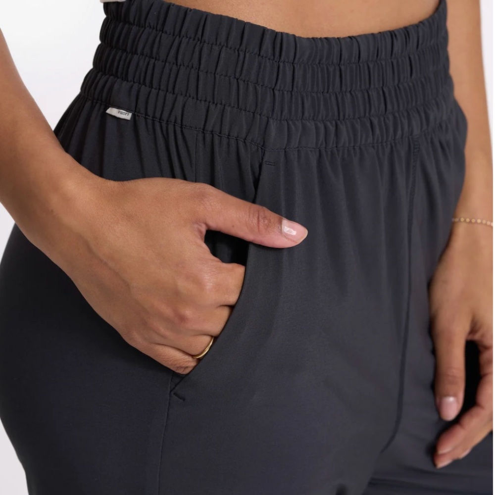 VUORI Villa Joggers Small LIKE NEW Black